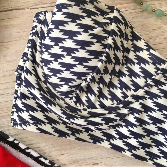 SALE‼️- Bikini Set 👙 Top XS/ Bottom XL - Picture 3 of 8